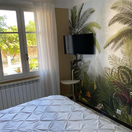 Maison De Maitre Les Toiles A Elise