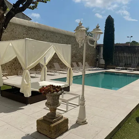 Maison De Maitre Les Toiles A Elise